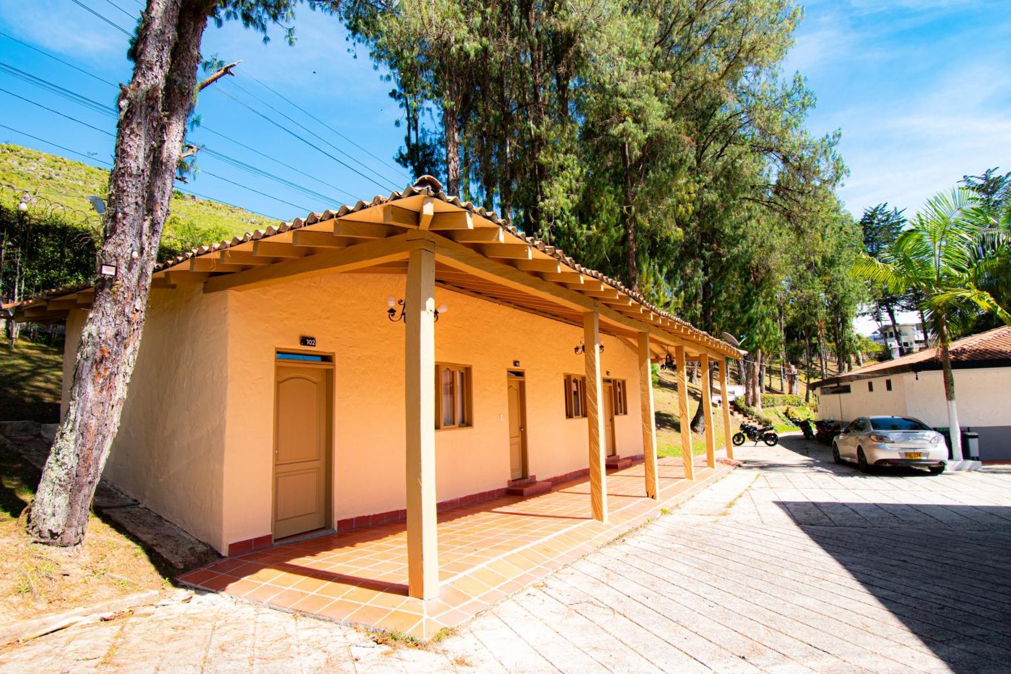 Mansion By Bernalo Hotels Guatapé Εξωτερικό φωτογραφία
